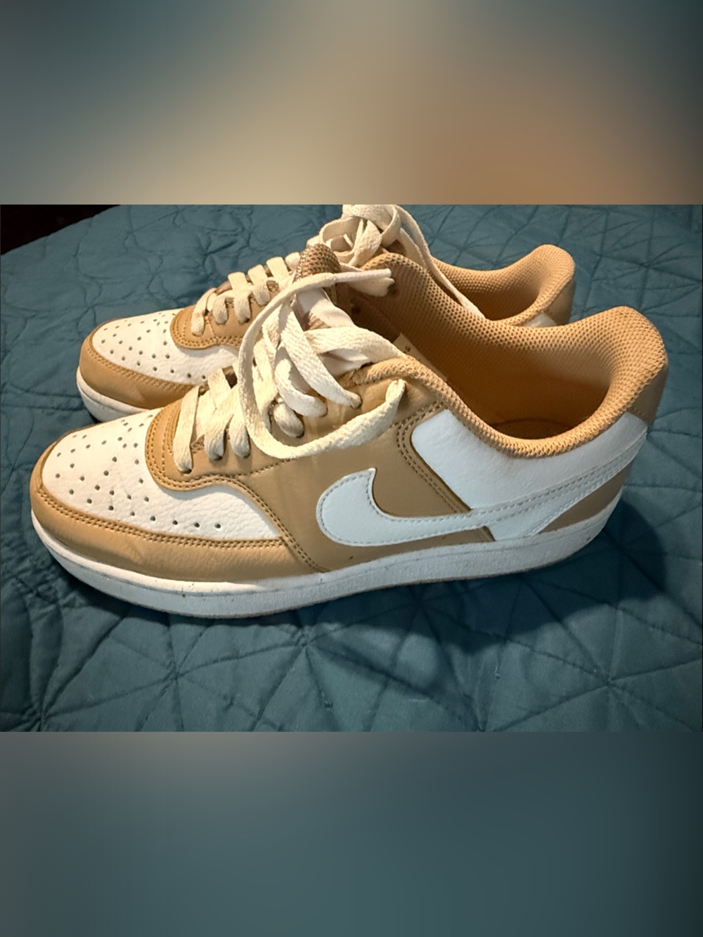 Nike Women's Court Vision Low -Hemp/White